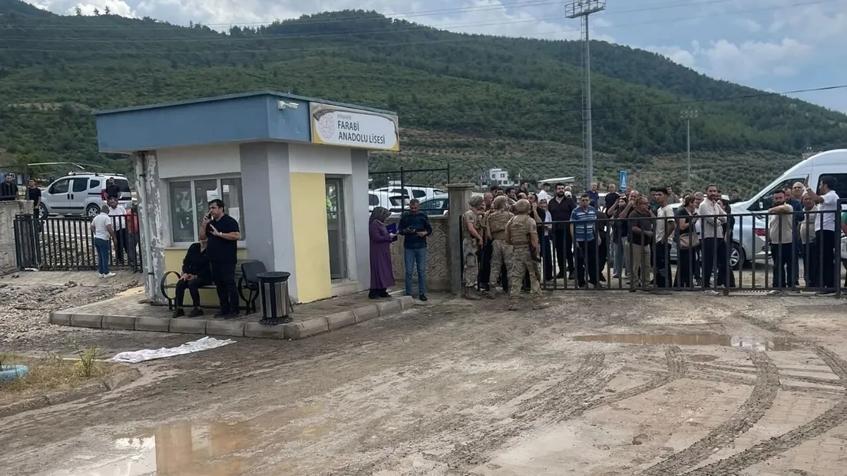 Osmaniye'de Aile İçi Husumet! Yeğen, Öğretmen Amcasını Okul Bahçesinde Vurdu