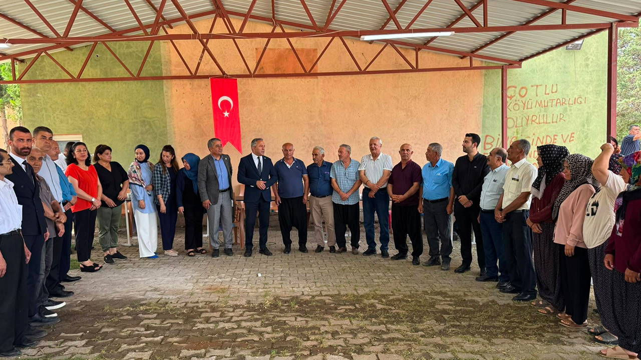 Osmaniye'de AKP ve MHP'den 60 kişi İYİ Parti'ye katıldı