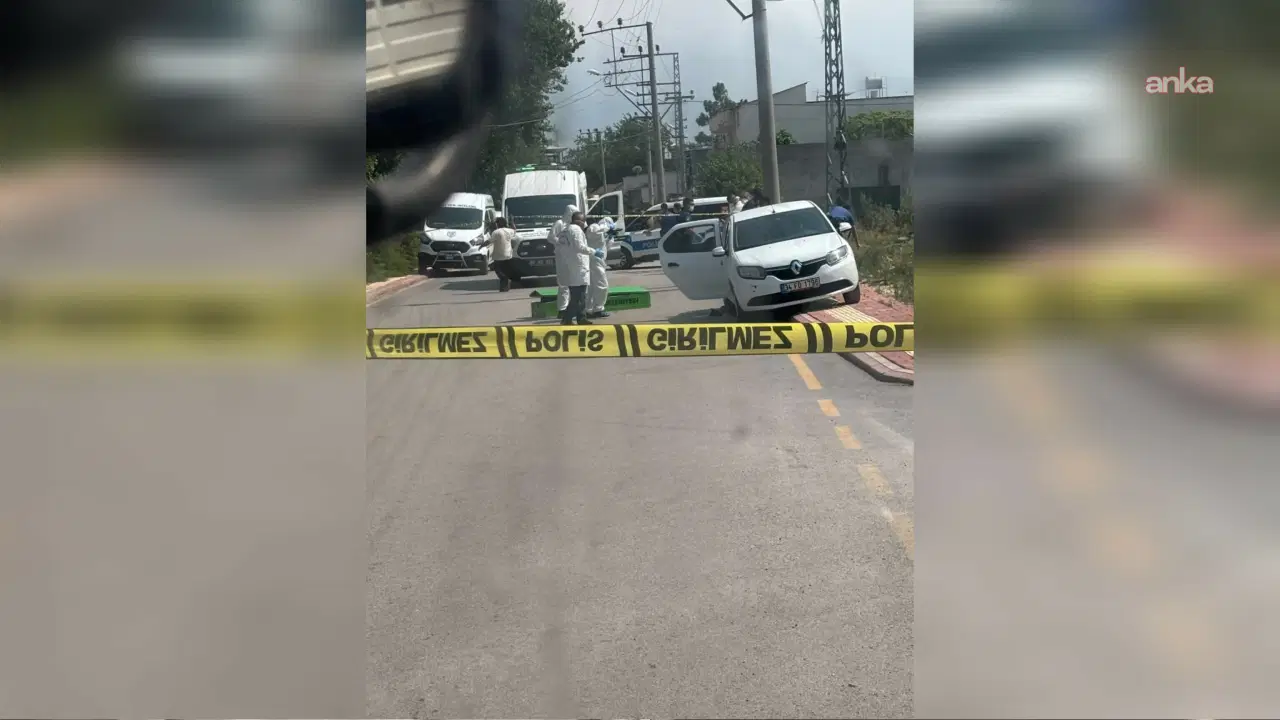 Osmaniye'de Park Halindeki Araçta Erkek Cesedi Bulundu