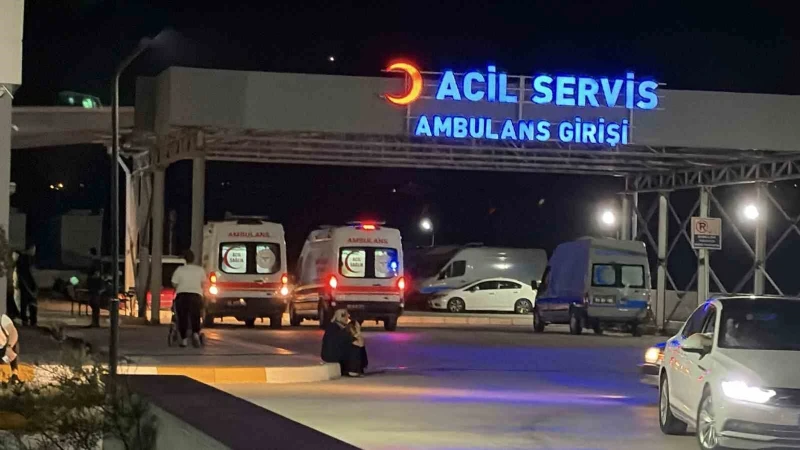 Osmaniye'de pasta ve kremalı tatlı zehirlenmesi: 53 kişi hastaneye kaldırıldı