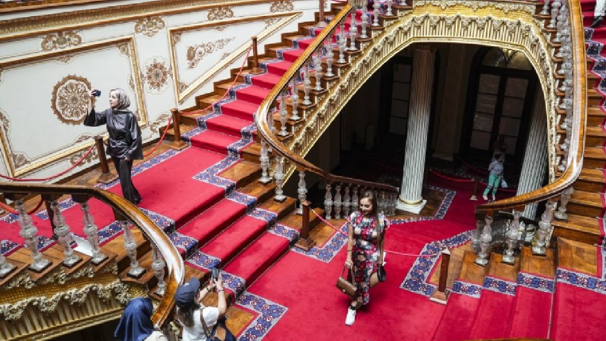 Osmanlı'yı batıran saray 170 yaşında: Dolmabahçe'nin hazin hikayesi