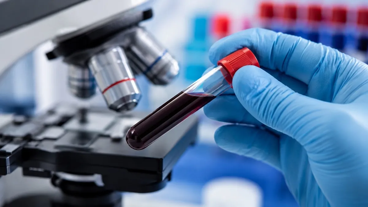 Oxford'da Ebola aşısı insanlarda test ediliyor