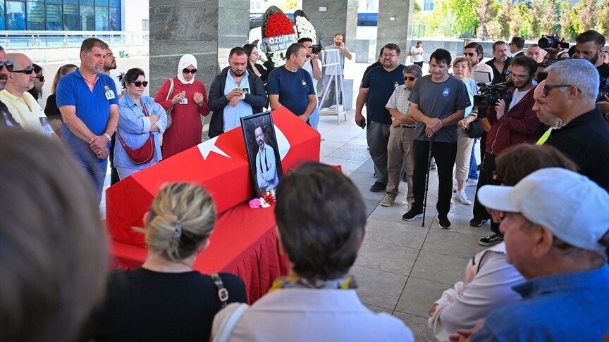 Oyuncu Serhat Kılıç, Ankara'da Son Yolculuğuna Uğurlandı