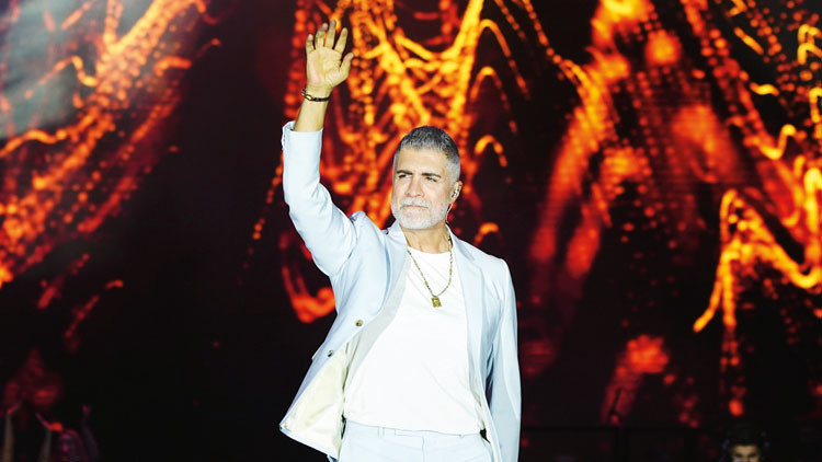 Özcan Deniz, Kayseri Kültür Yolu Festivali'nde sahnedeydi