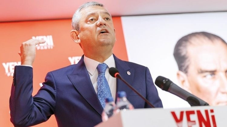 Özel'den 'Demokratların ortak çatısı' mesajı