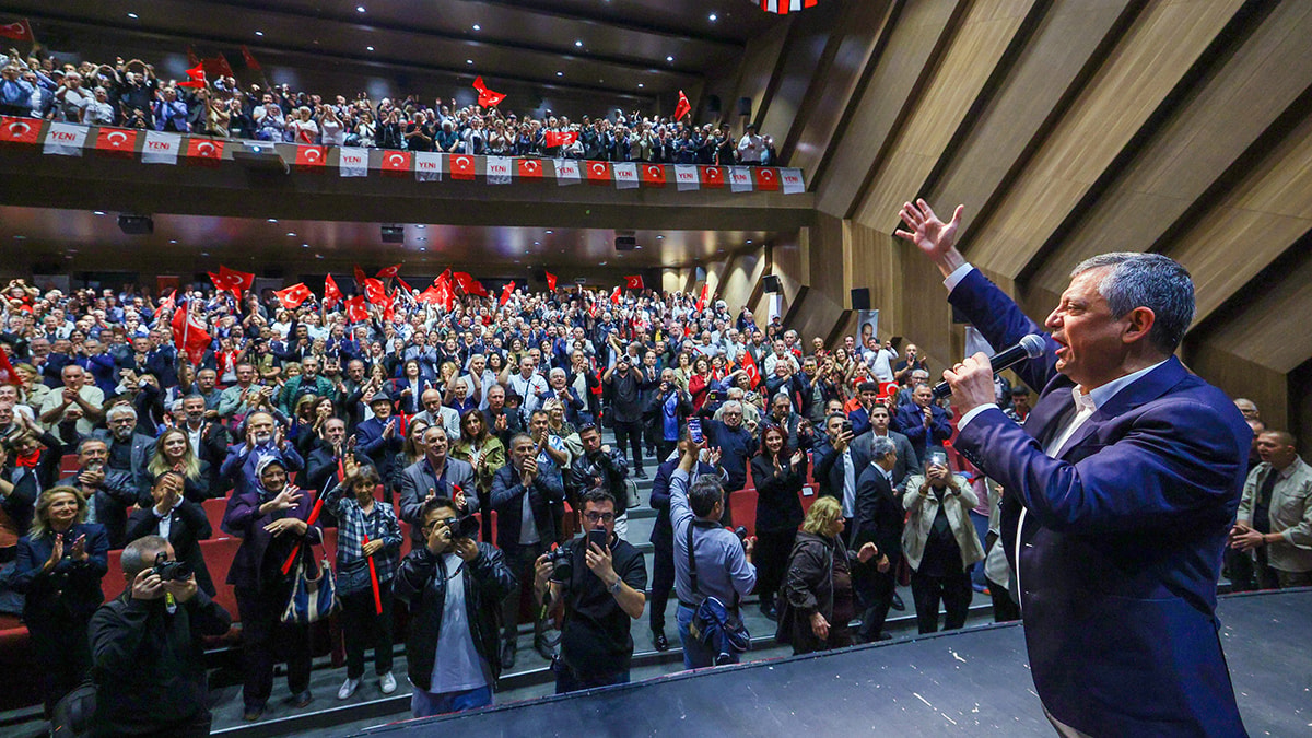 Özel'den Erdoğan'a Fon Skandalı Çıkışı: Mallarına El Konulsun