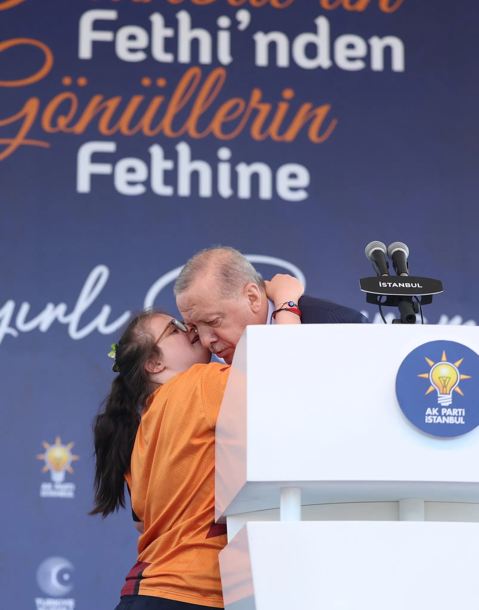 Özel gereksinimli Havva, Erdoğan sarılmasını anlattı: Evde dolma daveti