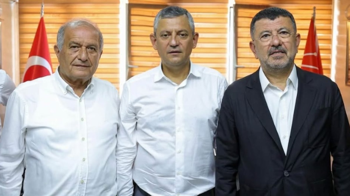 Özel'in yeni parti kararı: Hekimhan Belediye Başkanı CHP'den istifa etti