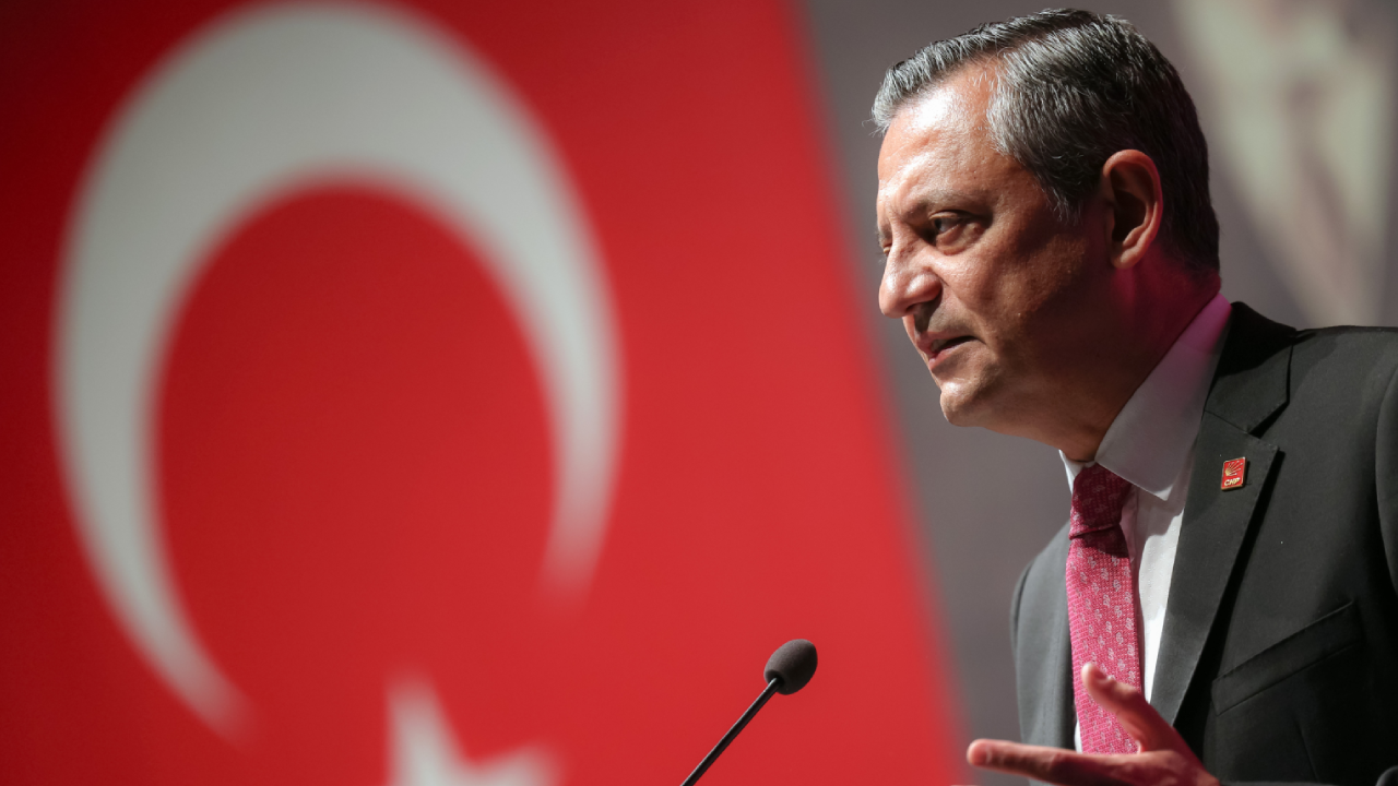Özel'den İzmir çıkarması: Alternatif il binası için Cuma günü adım atılıyor