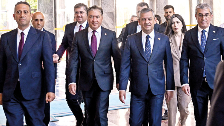 Özel’in yeni partisi bugün kuruluyor: İşte detaylar