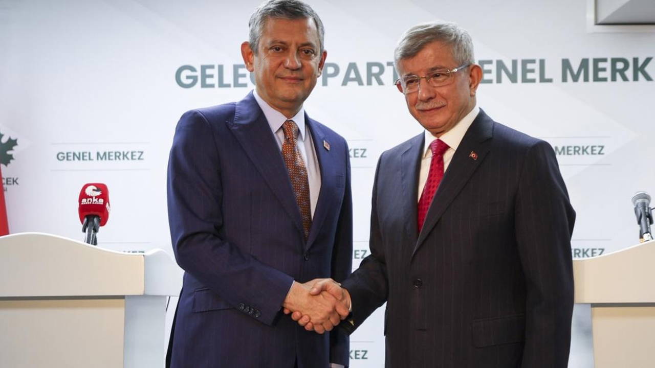Özgür Özel'den Davutoğlu'na Dayanışma Telefonu