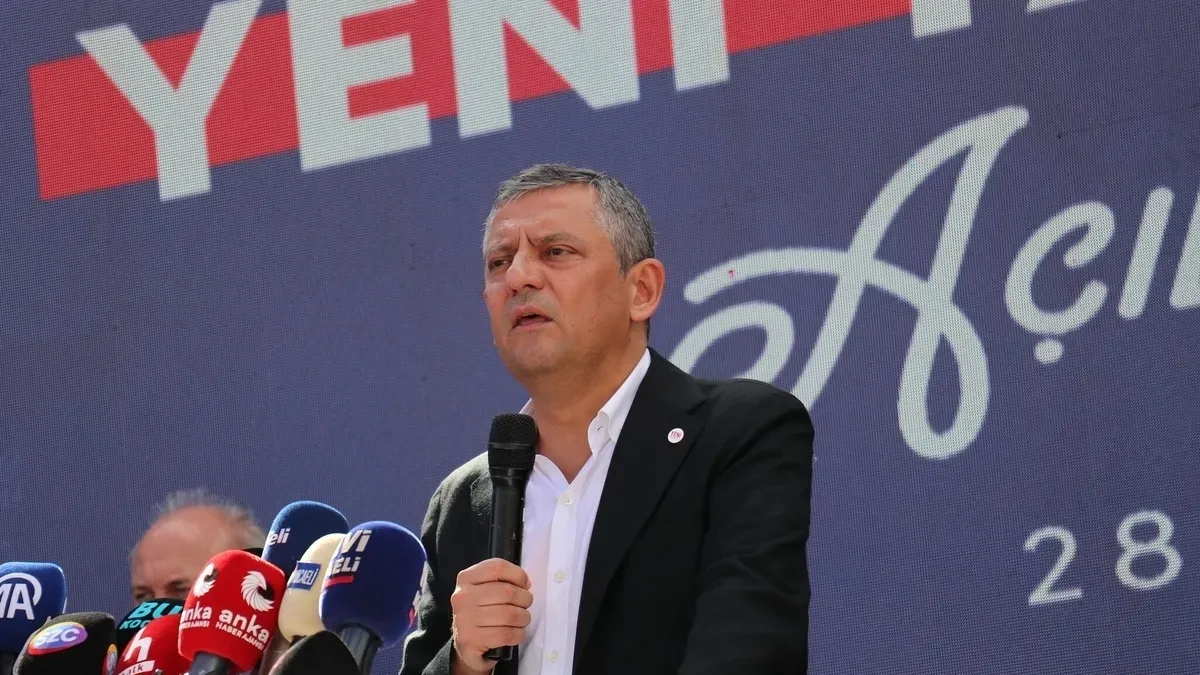 Özgür Özel Alman Basınına Konuştu: İç Meseleleri Berlin'e Taşıdı