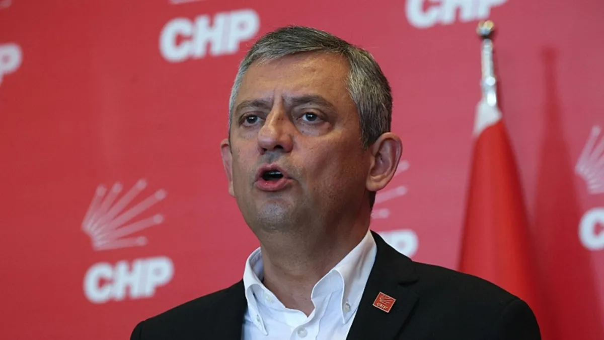 Özgür Özel CHP'den istifa etti, yeni parti kuruyor