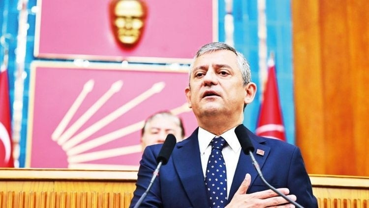 Özgür Özel CHP'ye veda etti: Her son yeni bir başlangıçtır