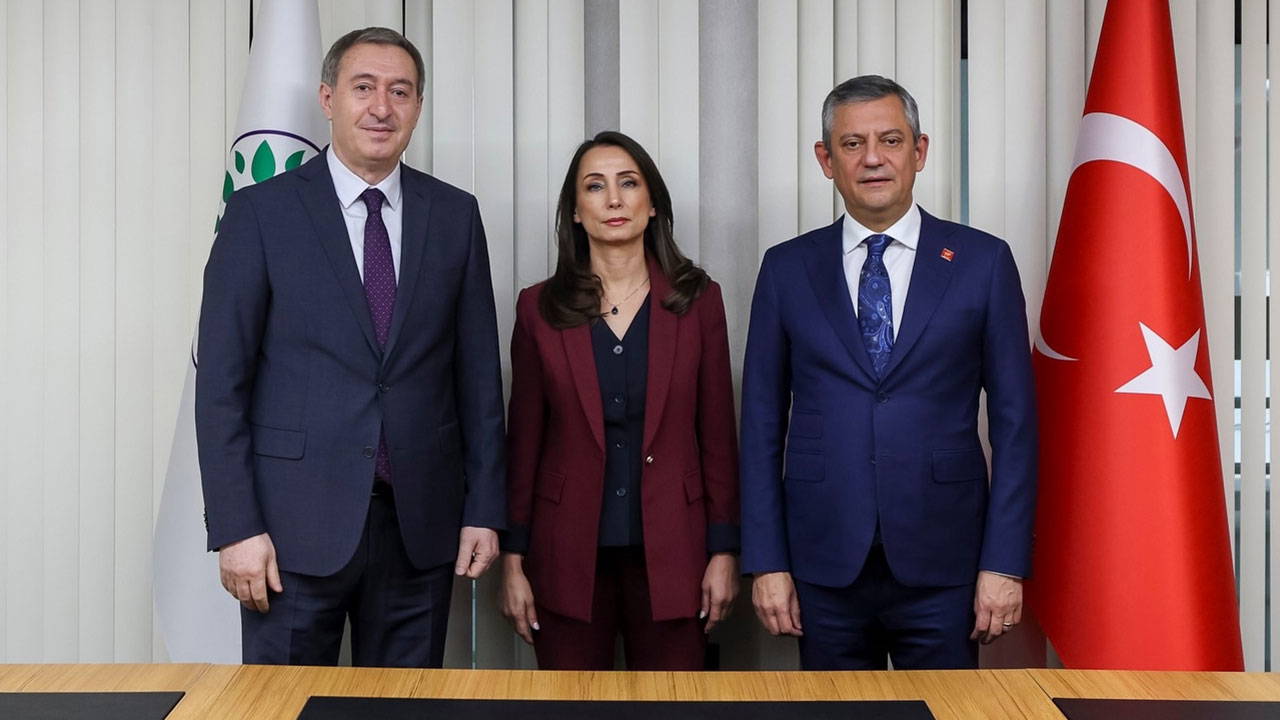 Özgür Özel, DEM Parti heyetiyle saat 12.30'da görüşecek