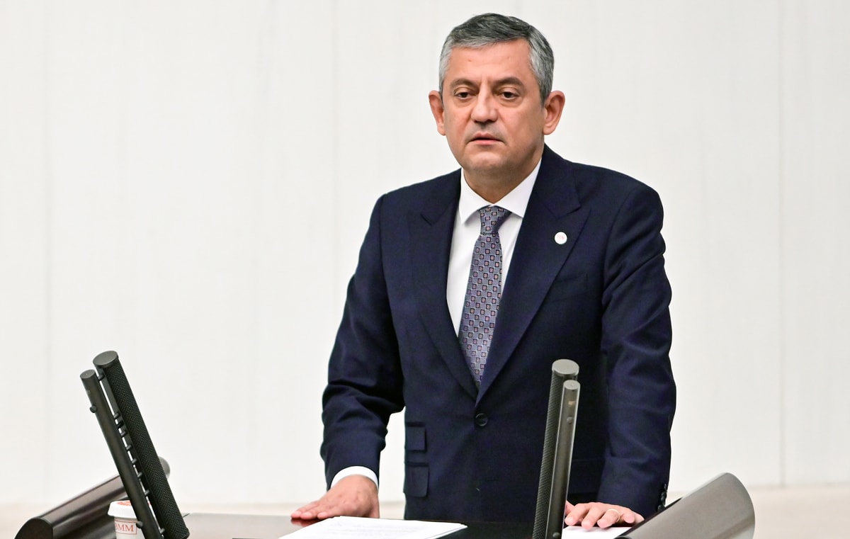 Özgür Özel'den güçlü mesaj: Demokratik muhalefetin sınırını biz belirleriz