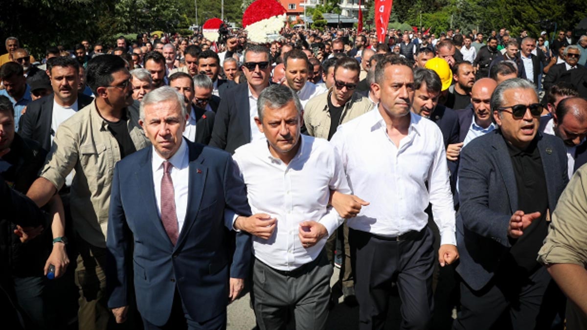 Özgür Özel'e destek veren CHP'li vekiller hangileri