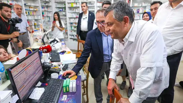 Özgür Özel'den Dünya Eczacılar Günü'nde Eczacılık Mesajı