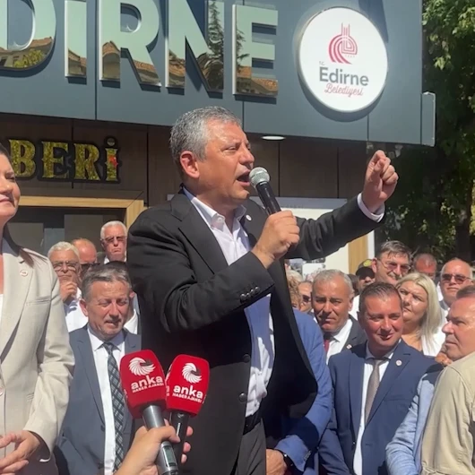 Özgür Özel'den Edirne'de Peş Peşe Gaflar: Eski ve Yeni Partisini Karıştırdı