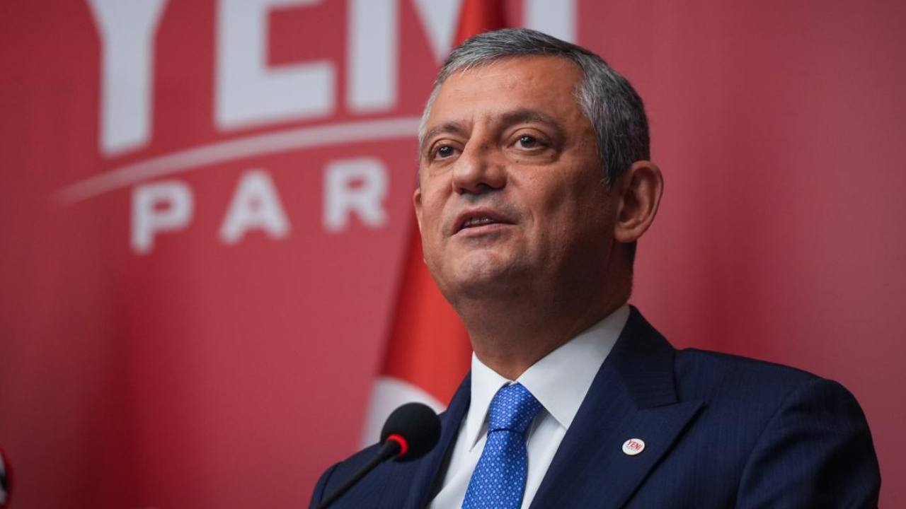 Özgür Özel'den Halk TV'ye Destek Ziyareti