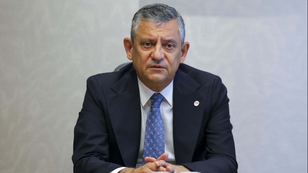 Özgür Özel'in 'Tam Takır' Dedigi Kasa Vatandaslarla Doldu