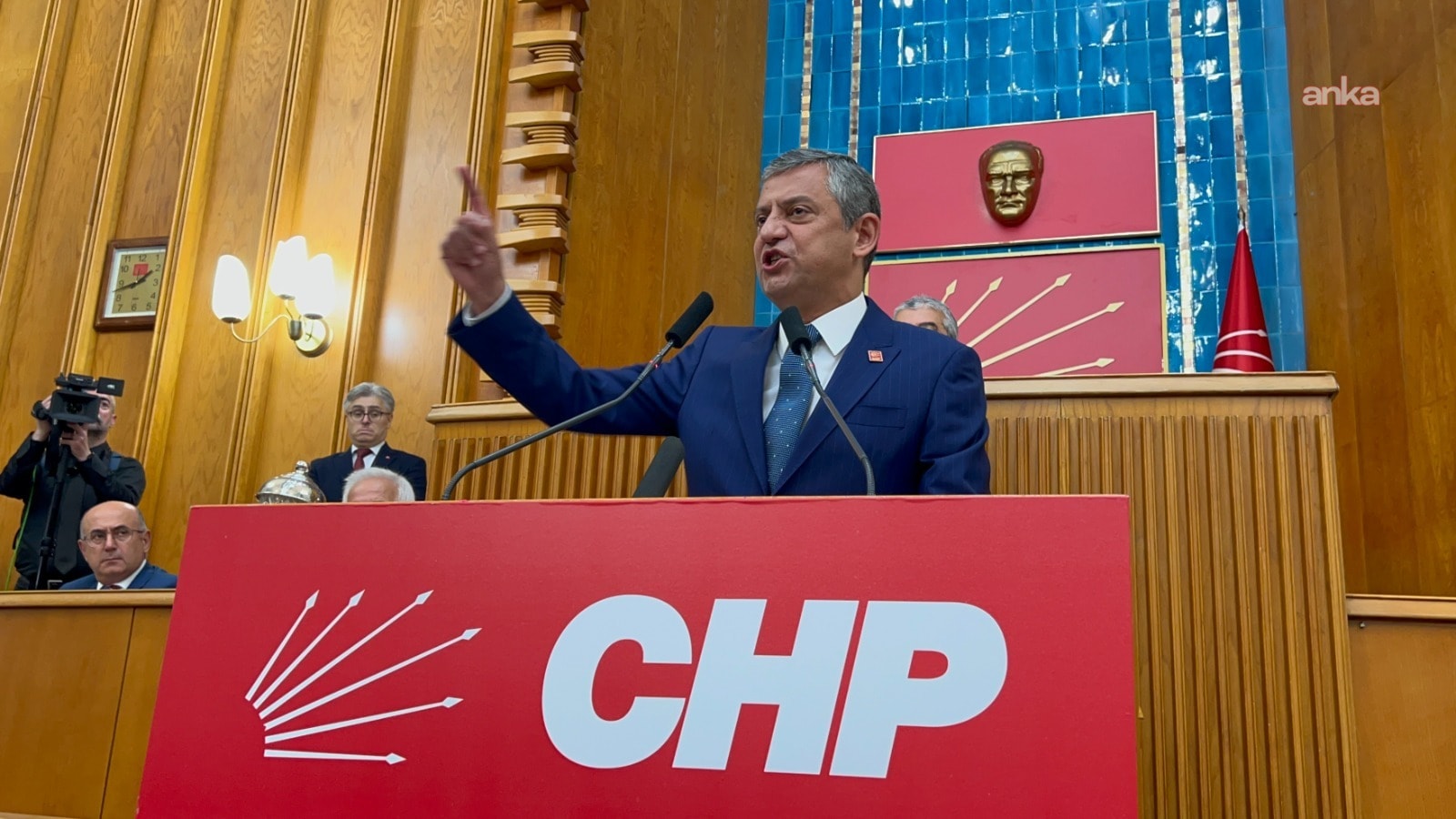 Özgür Özel'den Kılıçdaroğlu'nun danışmanına sert tepki