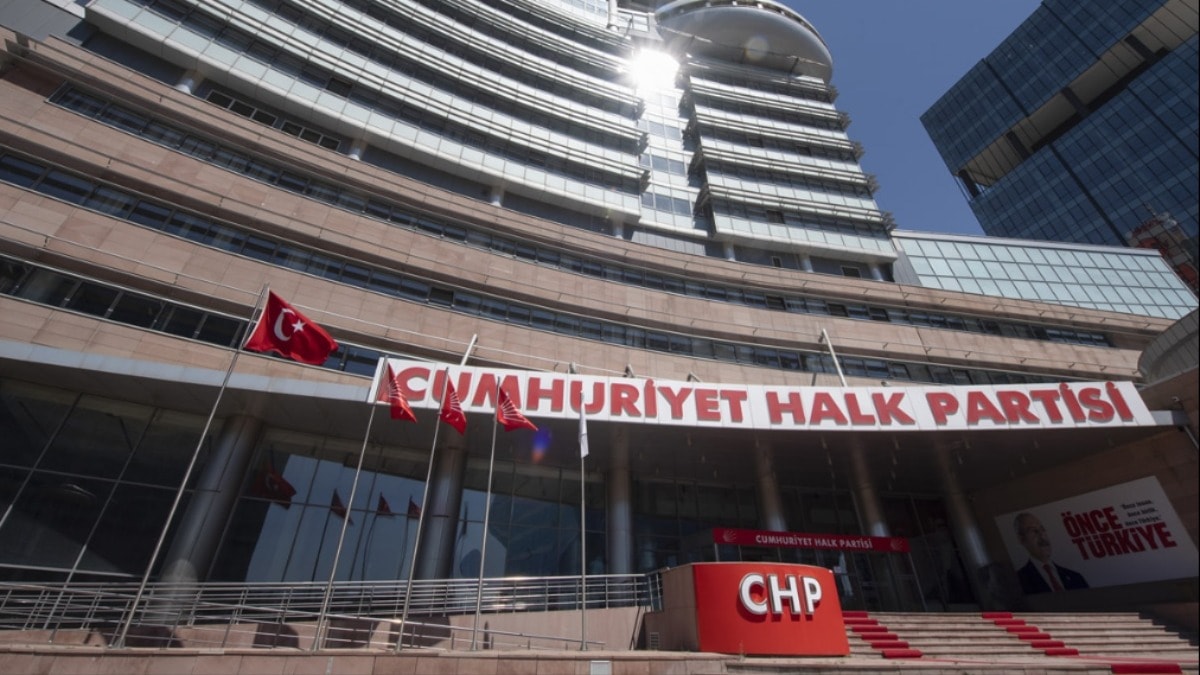 Özgür Özel'den flaş hamle: Kurultay olmazsa yeni parti