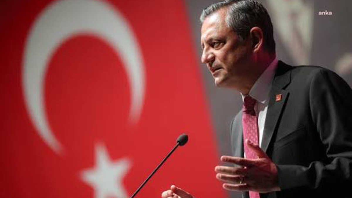 Özgür Özel'den Milletvekili Meriç'e Bıçaklı Saldırıya Tepki