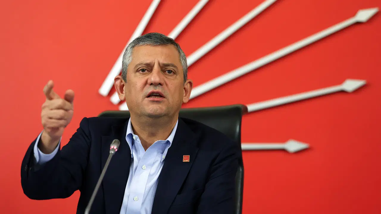 Özgür Özel'den NATO'ya: Demokrasi ve güvenlik bir arada olmalı