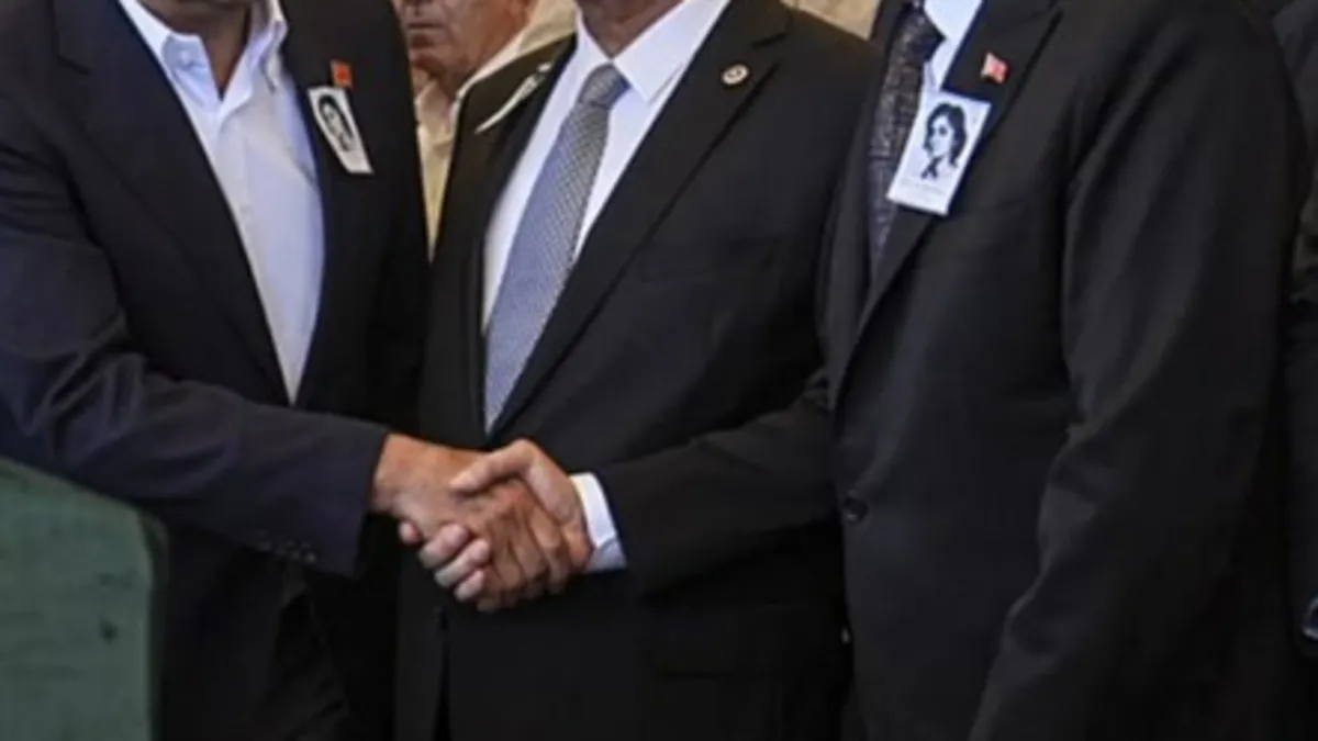 Özgür Özel'in parti çıkışı CHP'de istifa dalgası yarattı