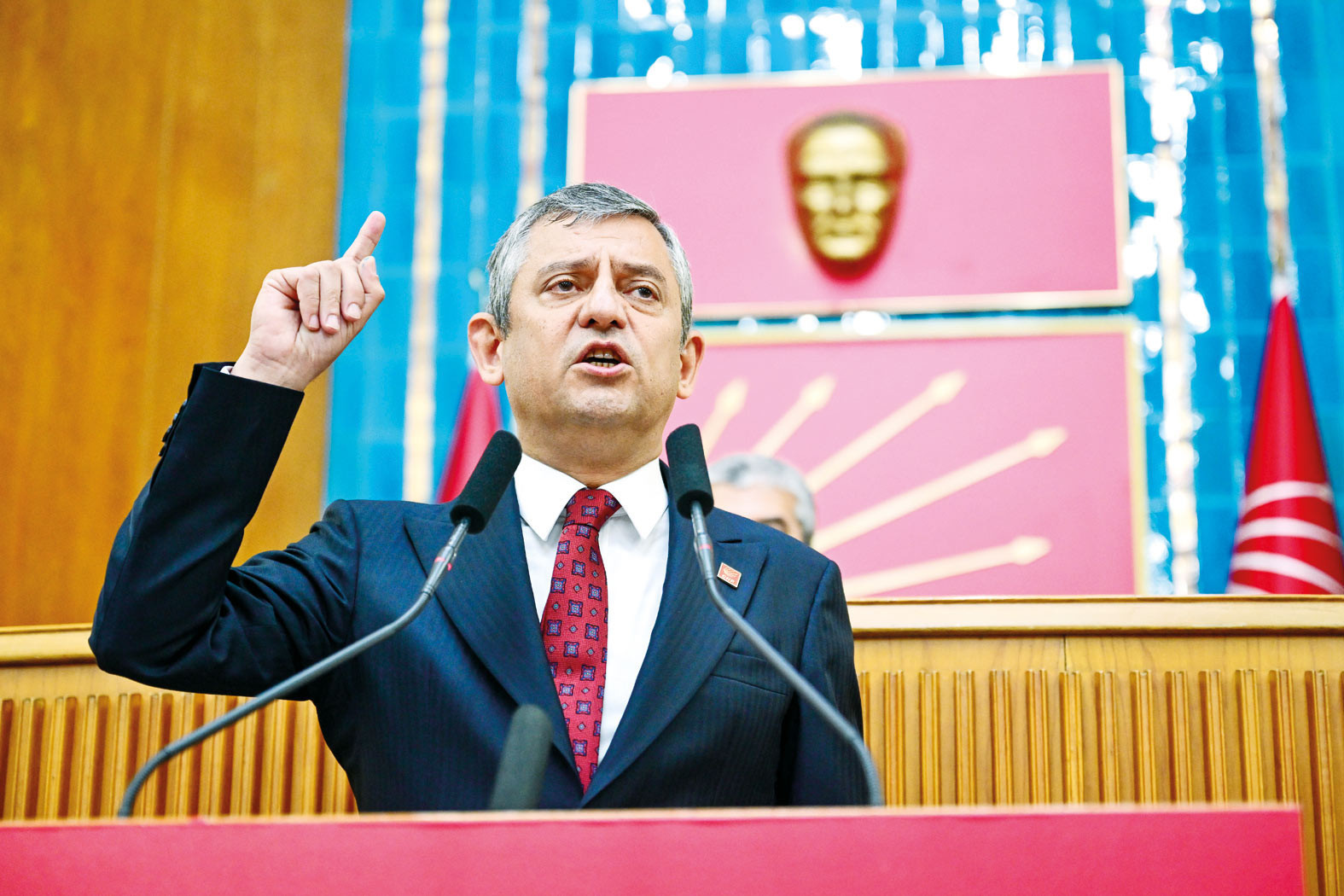 Özgür Özel: Partimizi Geri Almak İçin Mücadele Edeceğiz, Seçeneksiz Bırakmayız