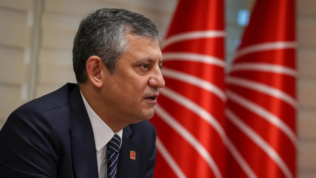 Özgür Özel'den siyasi itaatsizlik çağrısı: CHP'de kriz derinleşiyor