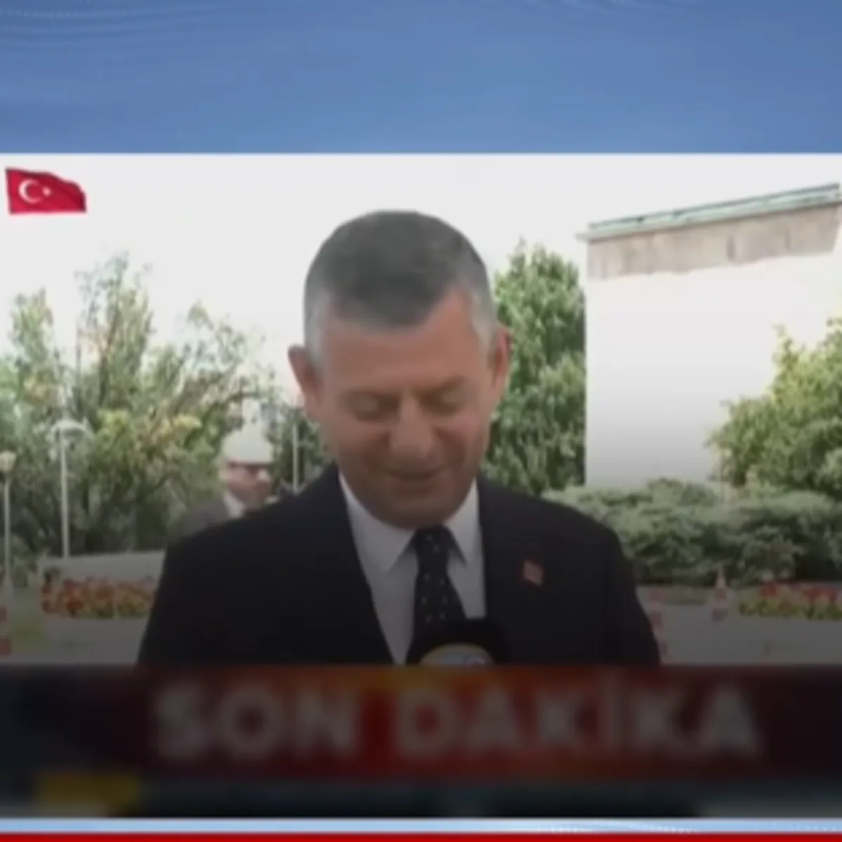 Özgür Özel yarın 'Yeni Parti'yi' duyuracak: CHP'de hareketli saatler