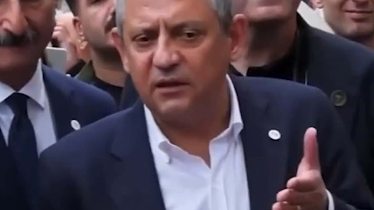 Özgür Özel'den YENİ Parti açıklaması: İsim değişikliği gündemde
