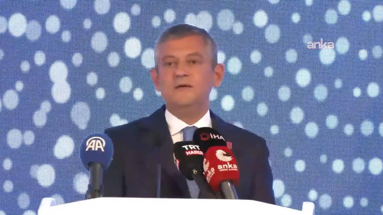 Özgür Özel'den 'Yılın Haber Fotoğrafı'na Duygusal İtiraf: Keşke Hiç Çekilmeseydi