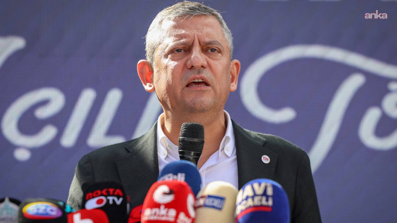 Özgür Özel'den Bakan Gürlek'e İBB Davası Tepkisi: Canlı Yayın Talebimiz Sürüyor