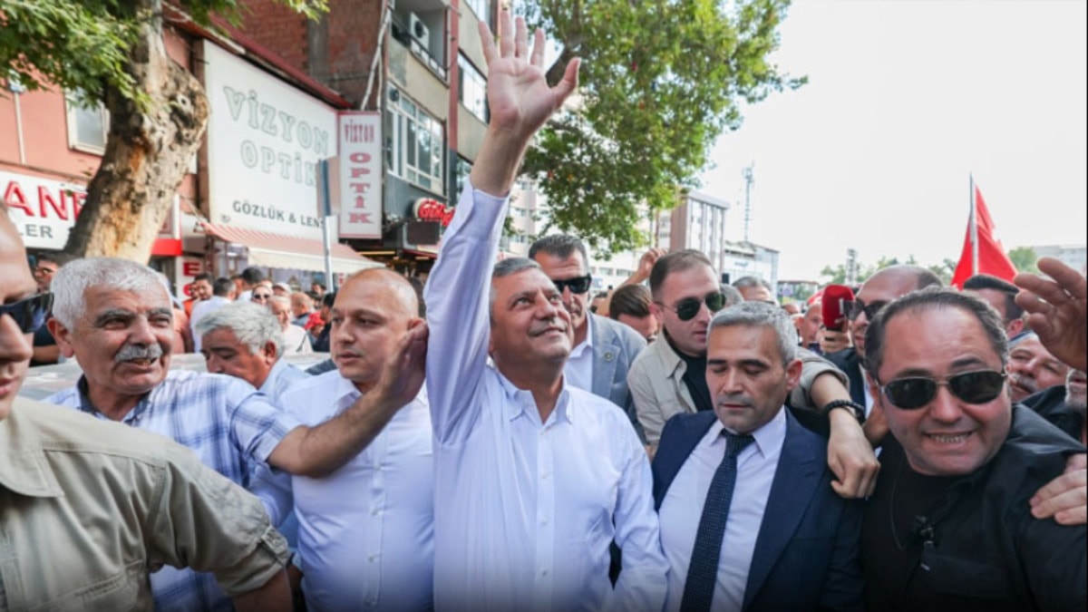 Özgür Özel'in yeni partisi netleşti: "Türkiye İçin