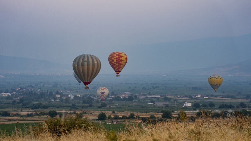 Pamukkale'de Balonlar ve Gece Müzeciliği Tarihe Can Katıyor