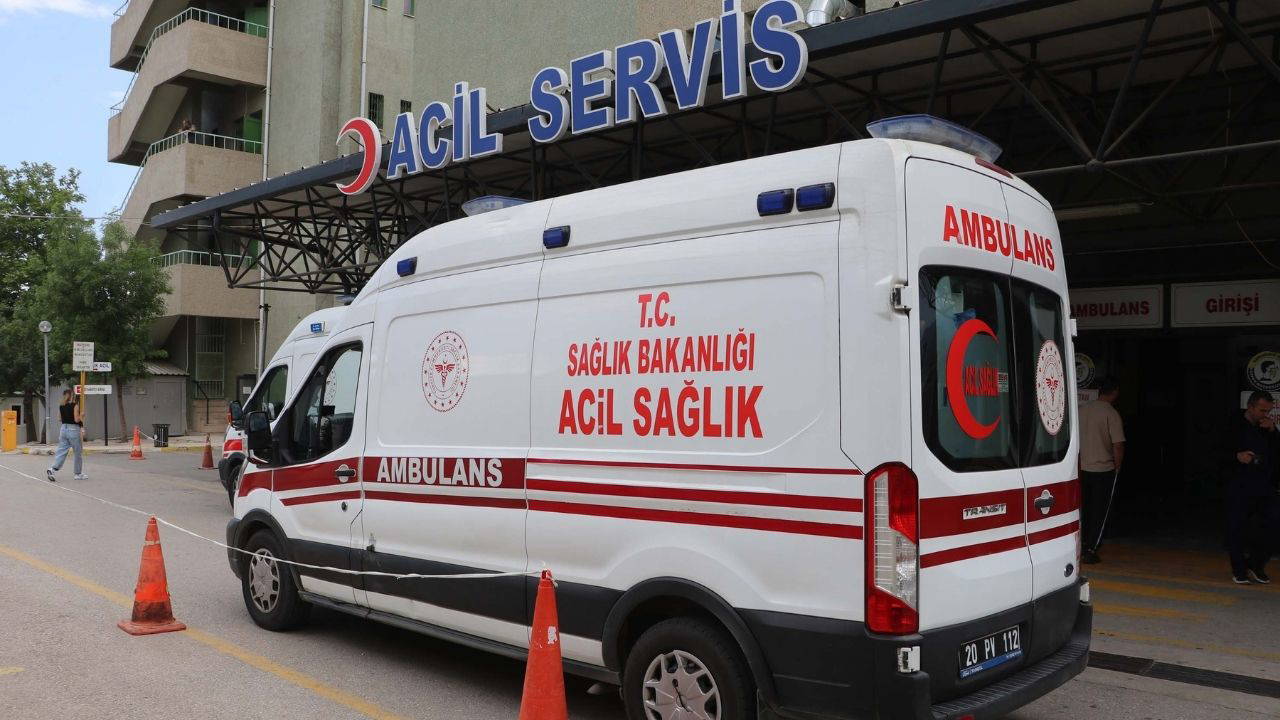 Pamukkale'de bıçaklı kavga: 15 yaşındaki çocuk, 35 yaşındaki adamı öldürdü