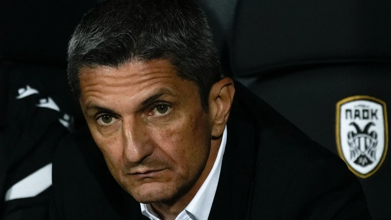 PAOK, Teknik Direktör Razvan Lucescu ile Yollarını Ayırdı