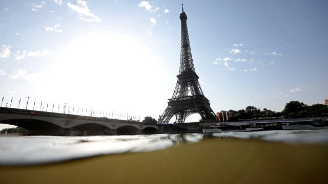 Paris'te sıcak hava dalgası: 24 saatte 3 bin hastane başvurusu