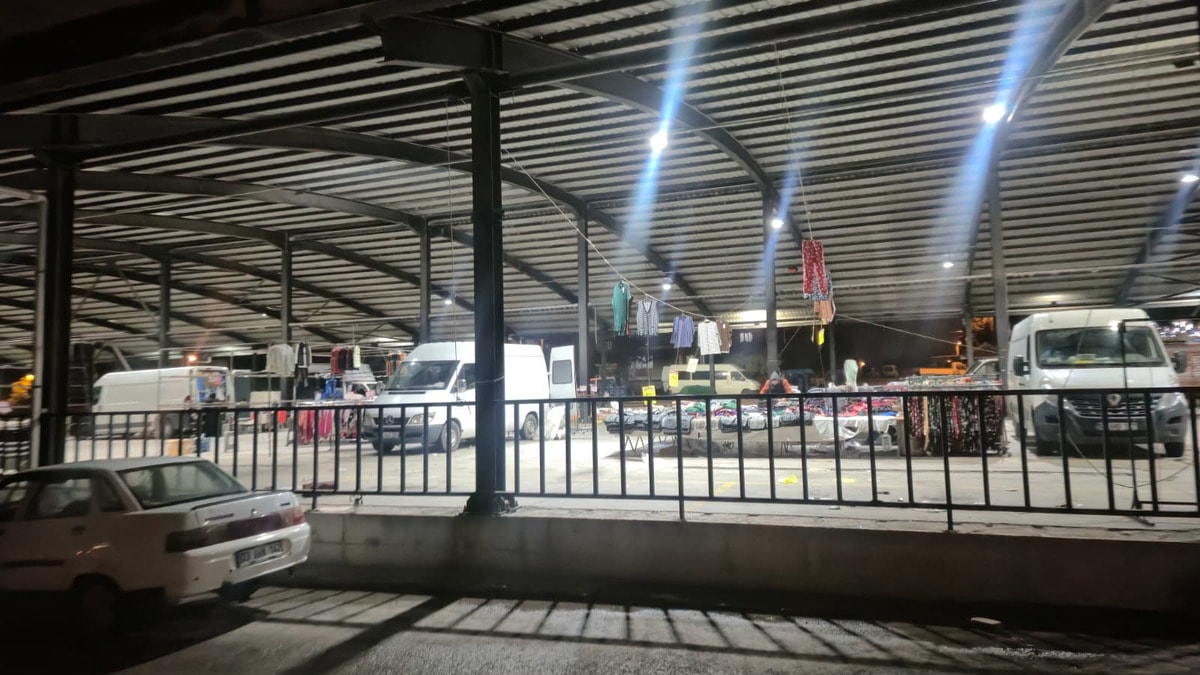 Pazar yerinde silahlı kavgada vurulan esnaf kurtarılamadı