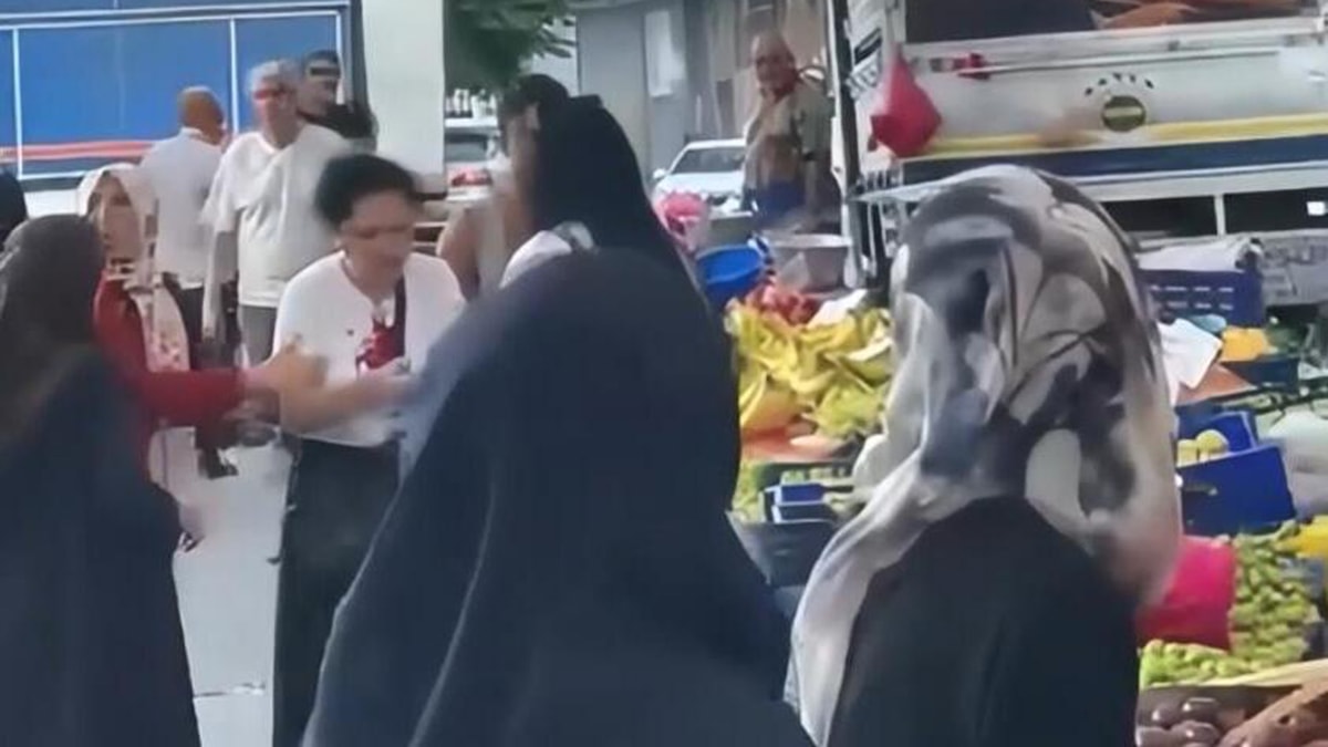 Pazarda Sebze Seçme Kavgası: Kadın Hastanelik Oldu, Satıcı Tutuklandı
