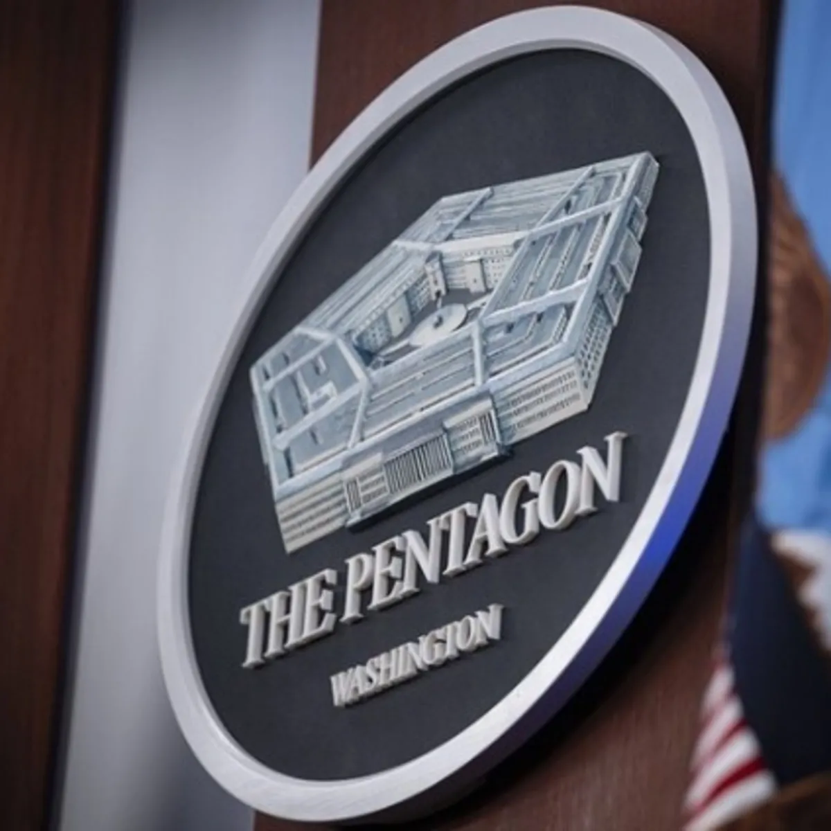 Pentagon'da kimyasal alarmı: Bina kapatıldı, tahliye başladı