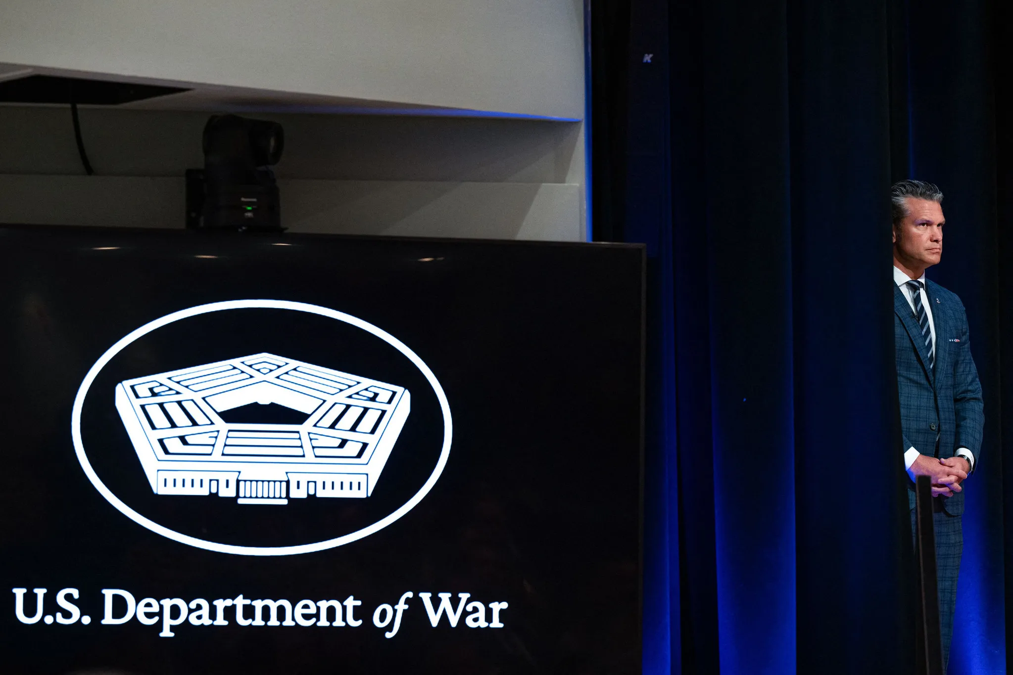 Pentagon, Stars and Stripes'ta Yayıncı ve İki Gazeteciyi İşten Çıkardı
