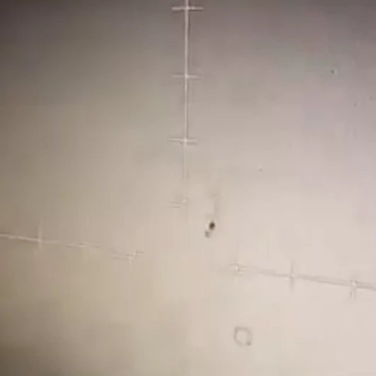 Pentagon'un Yeni UFO Videosu: Bilinmeyen Cisim Yüksek Hızlı Manevralar Yapıyor