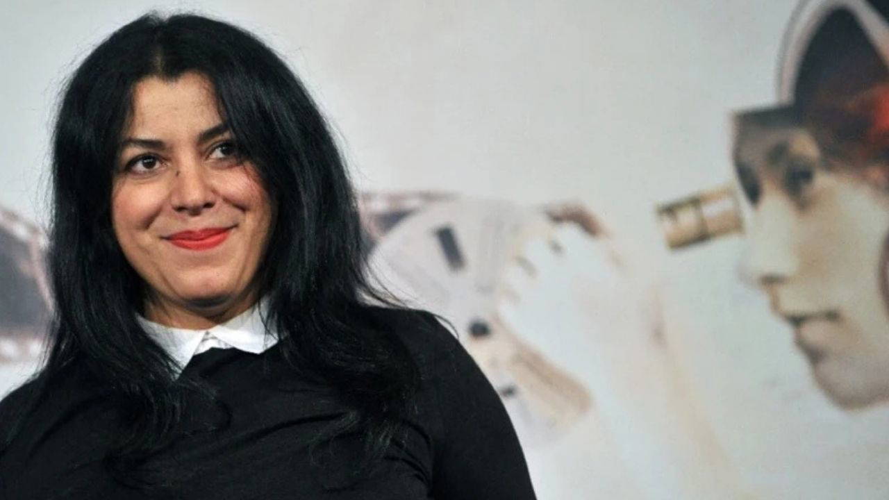 Persepolis'in Yazarı Marjane Satrapi Paris'te Hayatını Kaybetti