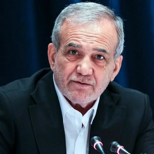 Pezeşkiyan'dan ABD'ye Diyalog Çağrısı: Güç Yerine Mantık