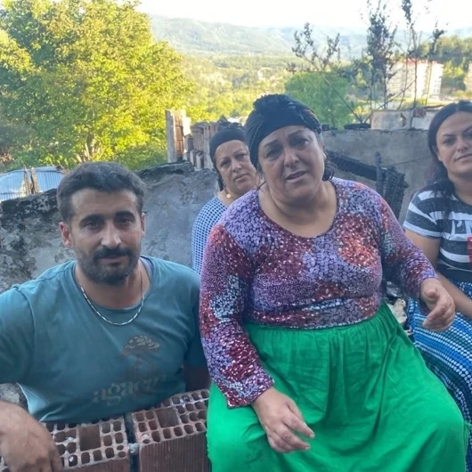 Piknik Tüpleri Patladı: Kastamonu'da İki Gecekondu Küle Döndü