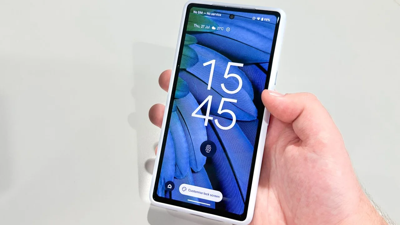 Pixel Telefonlara Yapay Zeka ile Kişiselleştirilen Kilit Ekranı Saatleri